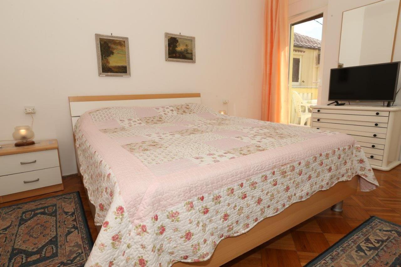 Studio Apartments Cavrak With Terrace باشْكا المظهر الخارجي الصورة