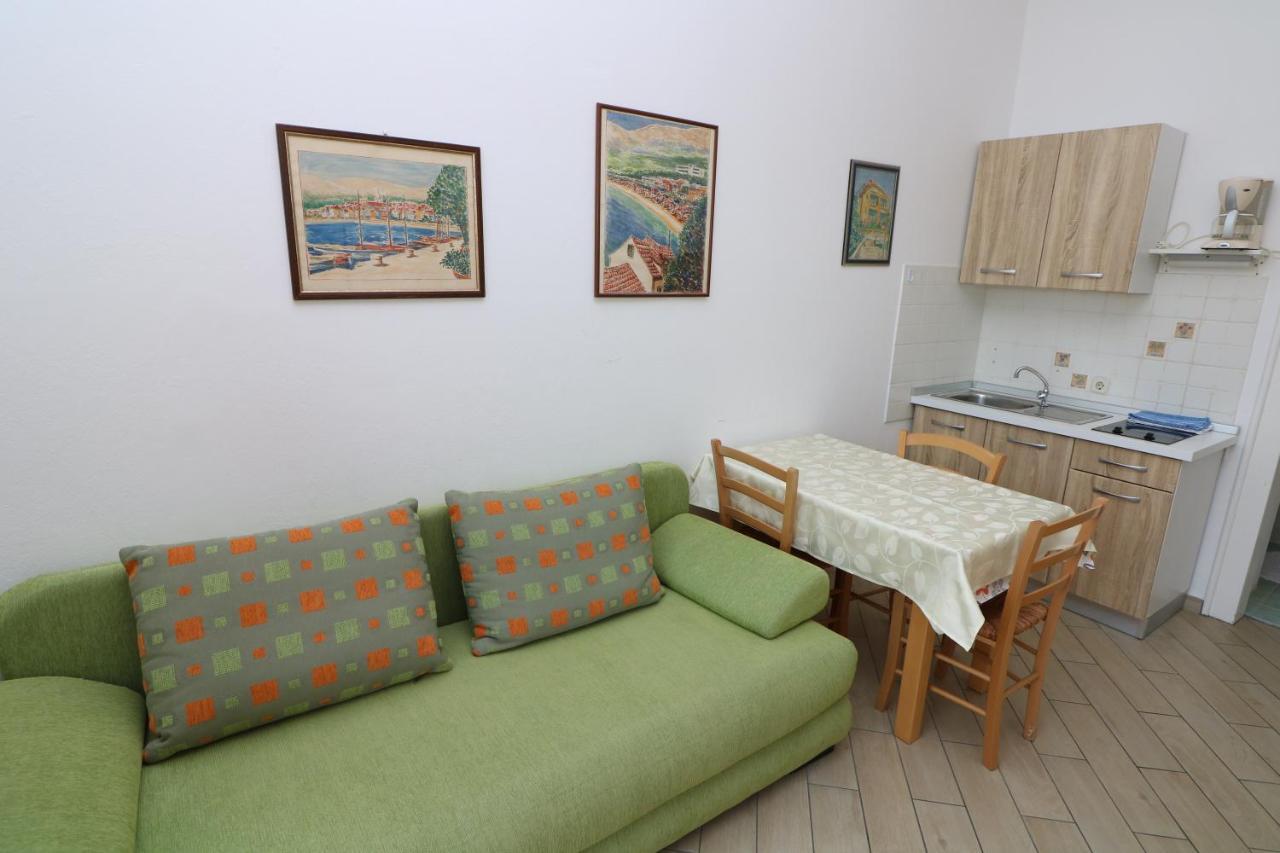 Studio Apartments Cavrak With Terrace باشْكا المظهر الخارجي الصورة